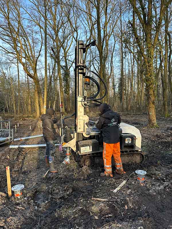 schroefpalen indraaien zonder geluidsoverlast in Vlaams natuurgebied