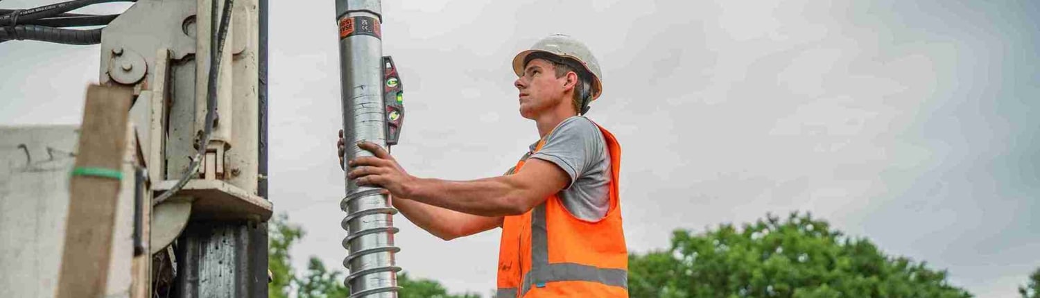 Constructie berekening voor schroefpalen nodig? Van Aken berekent de benodigde diepte en lengte.